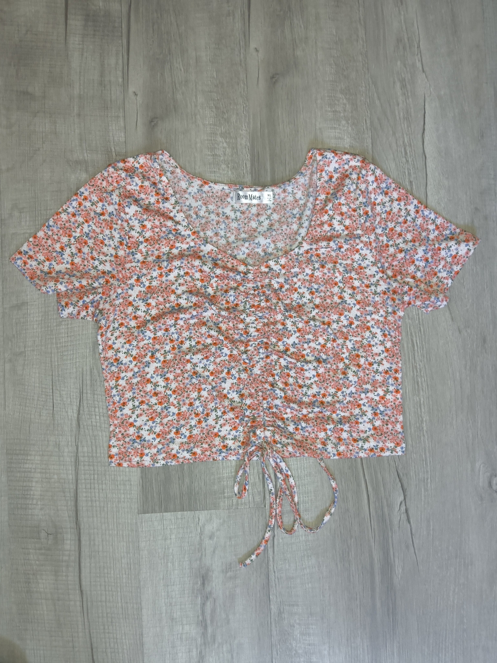 Roommates Coral Floral Ruched Tie-Front Crop Top